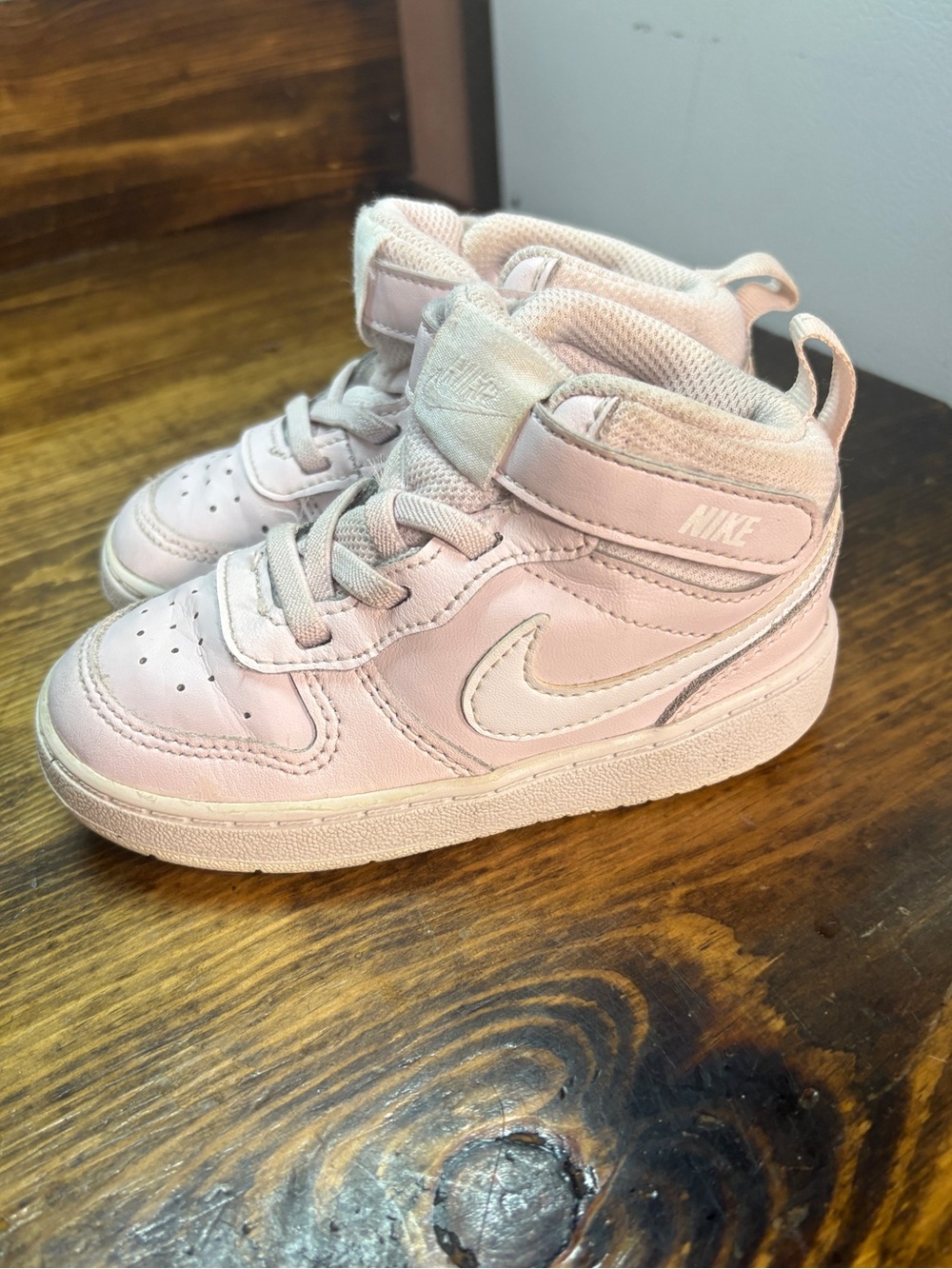 Nike pale pink sneakers size 7.5K